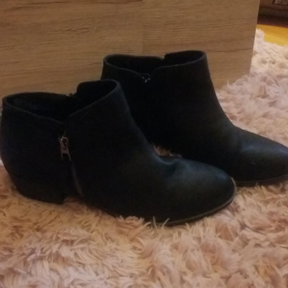 Black booties size 8